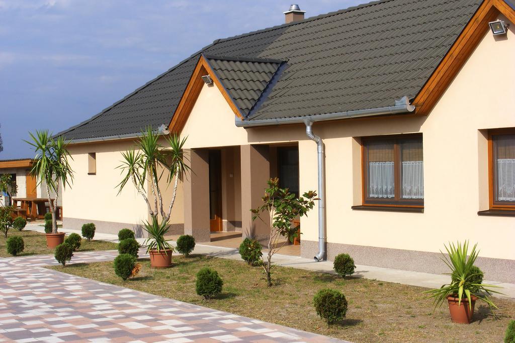 Szerencsecsillag Vendégház Kiskoros Extérieur photo