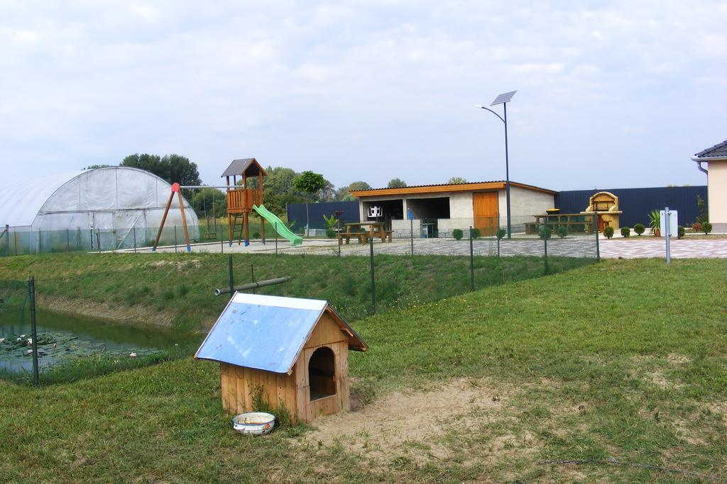 Szerencsecsillag Vendégház Kiskoros Extérieur photo