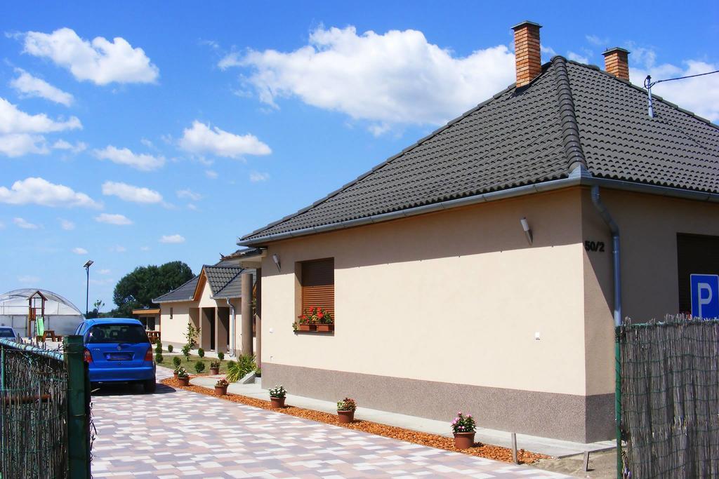Szerencsecsillag Vendégház Kiskoros Extérieur photo